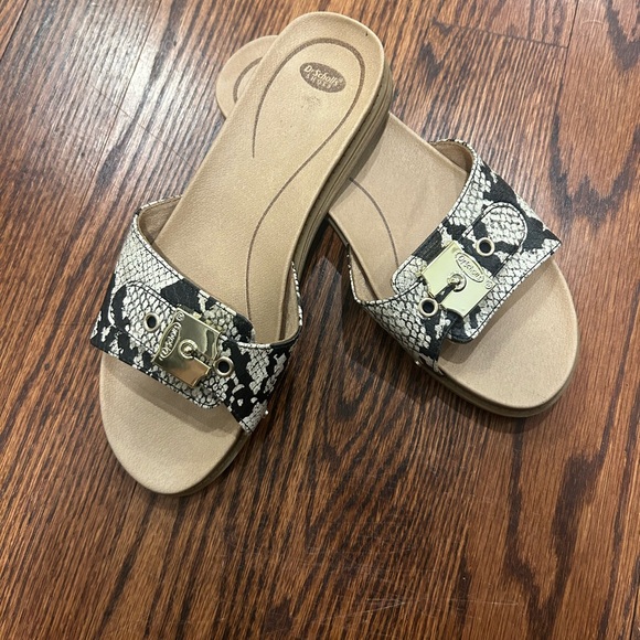 Snakeskin patterned slides - Picture 1 of 1